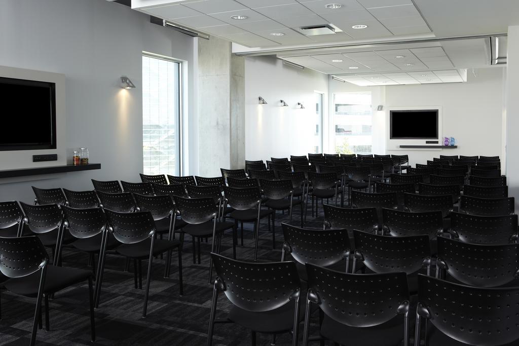Alt Hotel Toronto Airport Миссиссага Экстерьер фото