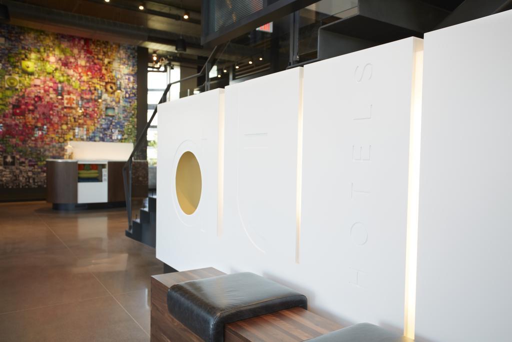 Alt Hotel Toronto Airport Миссиссага Экстерьер фото