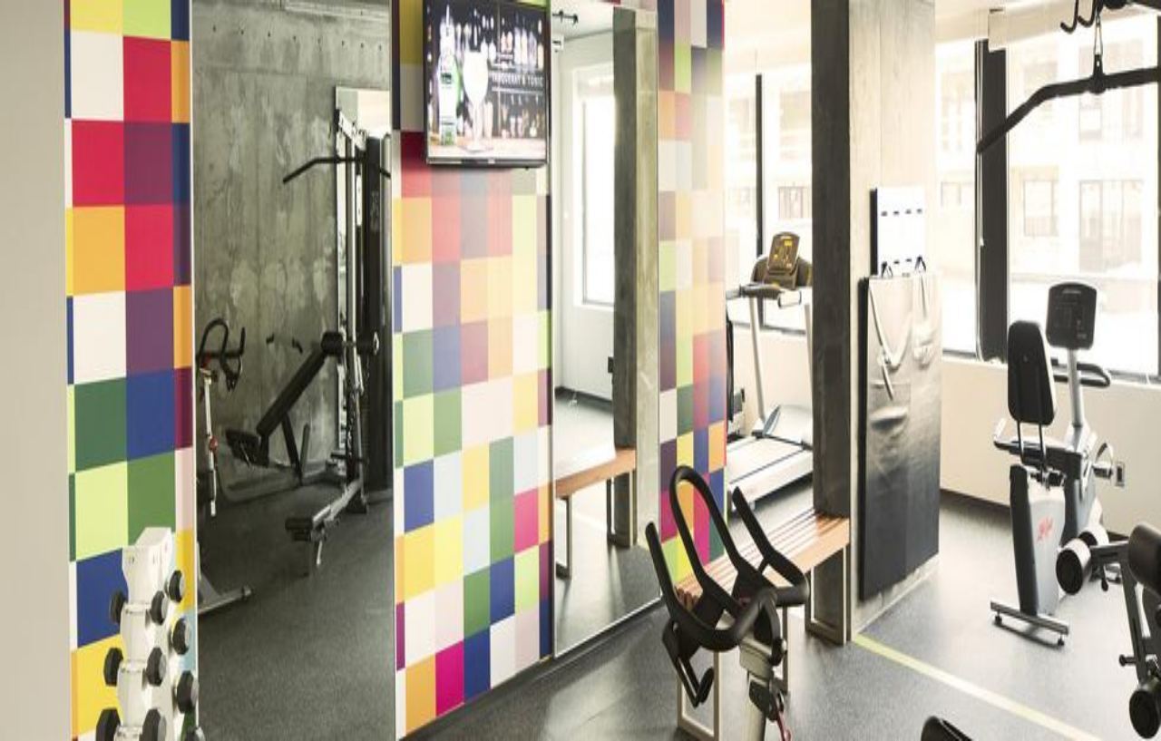 Alt Hotel Toronto Airport Миссиссага Экстерьер фото